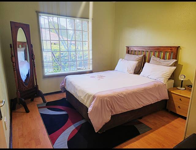 3 bed property to rent in BELLAIRSPARK